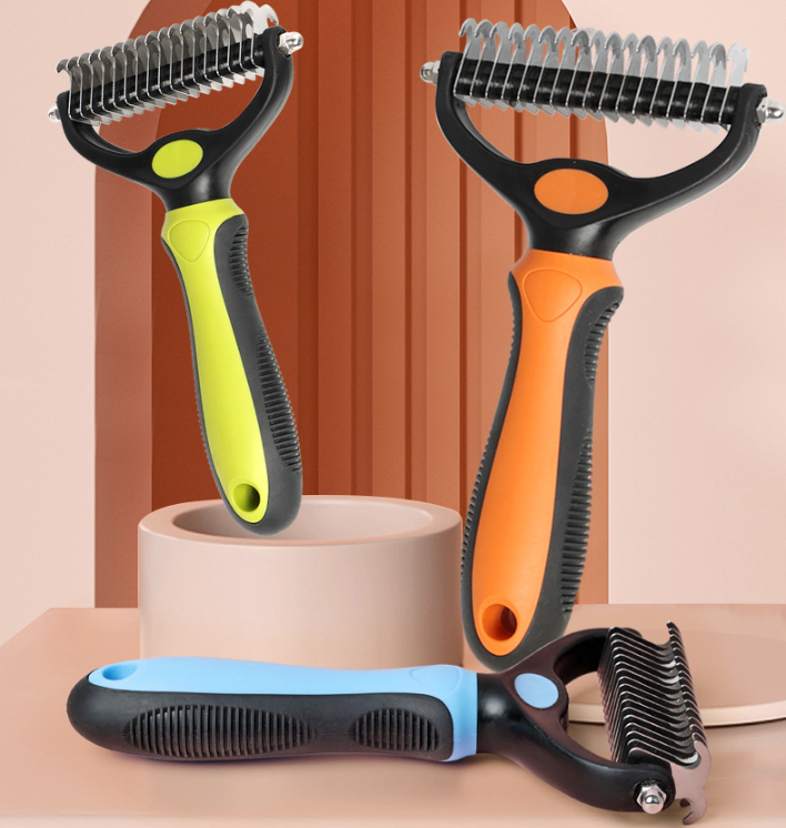 🐶 KAUFE 2, ERHALTE 1 GRATIS! 🐱 Professionelles Enthaarungs-Tool für Hunde & Katzen – Entfernt Lose Haare Effektiv, Sanft zur Haut & Einfache Reinigung 🧼