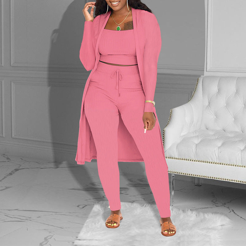 Lässiges 3-teiliges Strickset – Cropped Top, Cardigan & Hose
