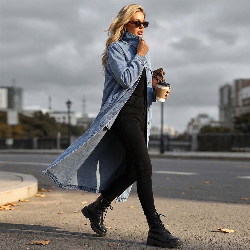 📢📢50 % Rabatt!! ⏰👖【Lange Jeansjacke】—— Zugeknöpft für Eleganz, aufgeknöpft für Flair – ein Kleidungsstück, mit dem Sie den Stil im Frühling und Herbst meistern!🤠💙✨
