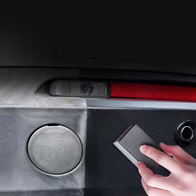 Professionelles Mittel zur Auffrischung von Kunststoffteilen im Auto