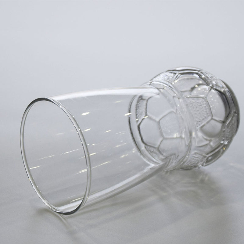 Fußballförmiges Craft-Bierglas